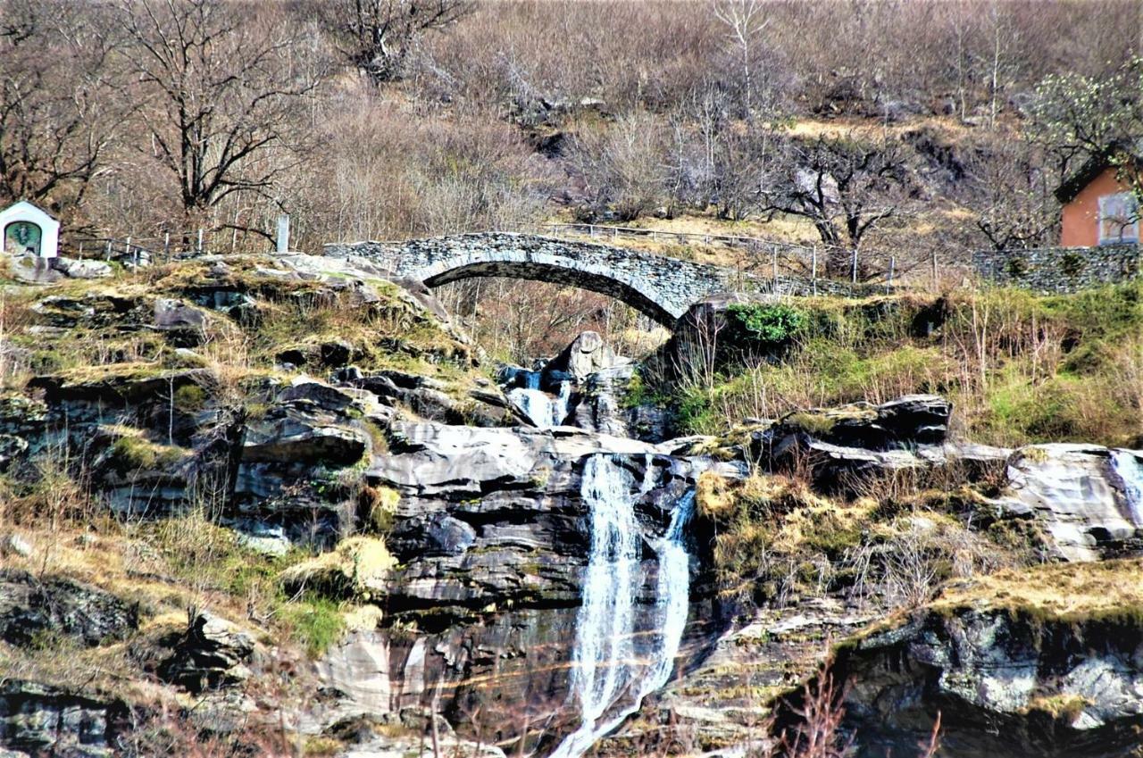 Hotel Della Posta Biasca Exteriér fotografie